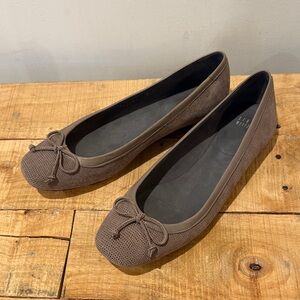 Stuart Weitzman Taupe Loafers with Bow Detail